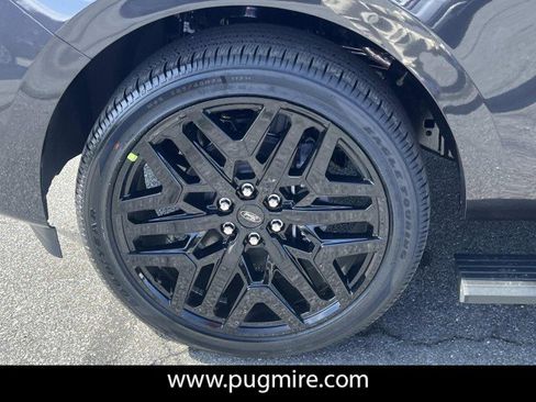 New 2026 Ford Expedition Max Platinum image 11