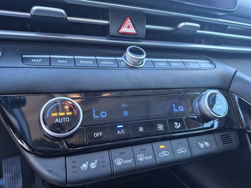 Used 2023 Hyundai Elantra Limited FWD image 26