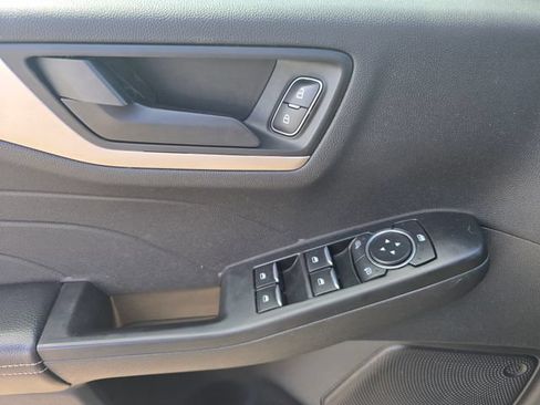 Used 2022 Ford Escape SE w/ Cold Weather Package AWD/4WD image 16