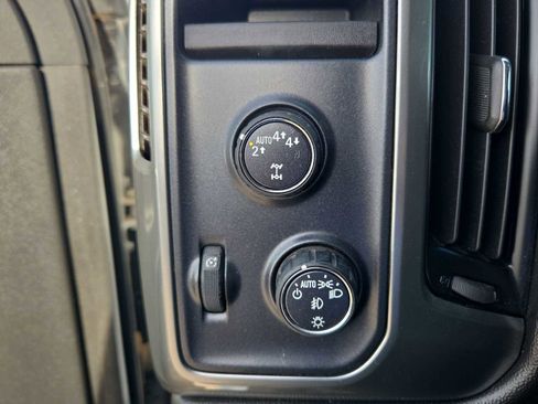 Used 2018 Chevrolet Silverado 1500 LT w/ Texas Edition image 19