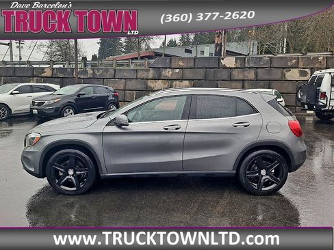 Used 2015 Mercedes-Benz GLA 250 4MATIC image 6
