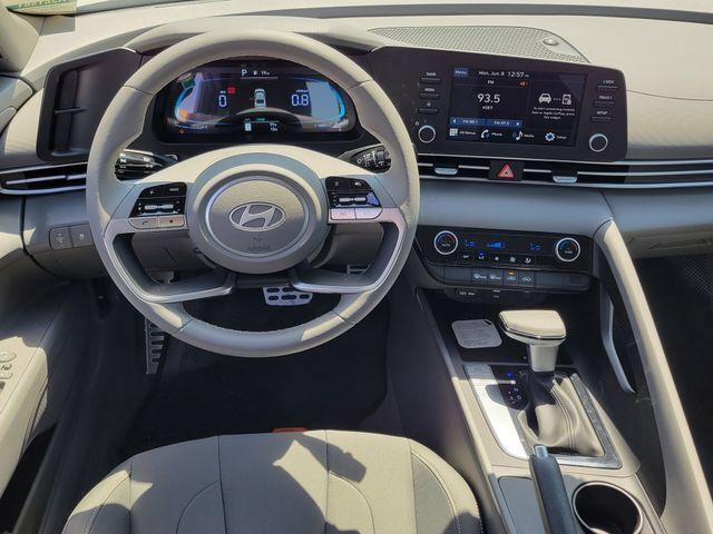 New 2026 Hyundai Elantra Sport FWD image 6