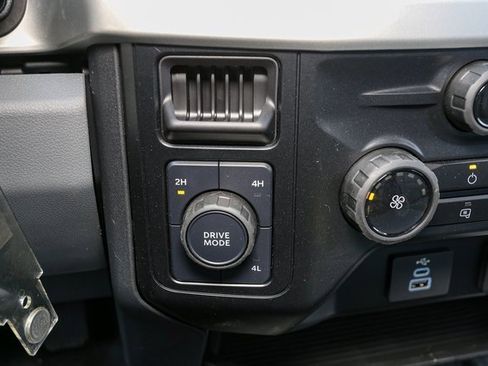 New 2025 Ford F450 XL w/ XL Chrome Package image 26