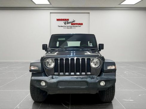 Used 2020 Jeep Wrangler Unlimited Sport S image 2