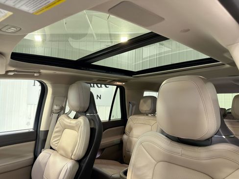Used 2024 Lincoln Navigator L Reserve image 24