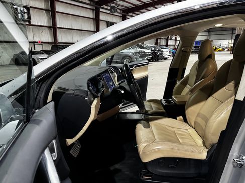 Used 2017 Tesla Model X P100D image 13