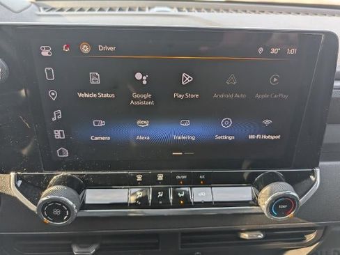 Used 2024 Chevrolet Colorado Trail Boss w/ Technology Package image 15