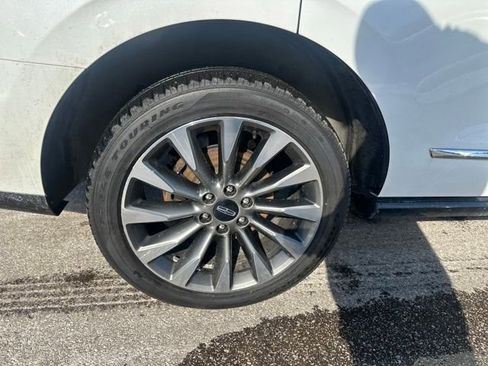 Used 2020 Lincoln Navigator Reserve w/ Luxury Package image 42