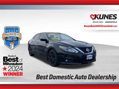 Used 2017 Nissan Altima 2.5 SR w/ Midnight Edition Package