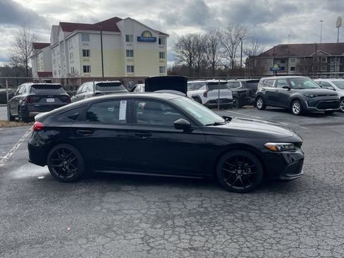 Certified 2024 Honda Civic Sport image 12