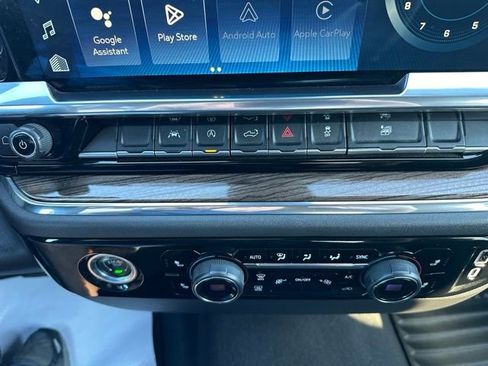 Used 2023 Chevrolet Silverado 1500 LT image 48