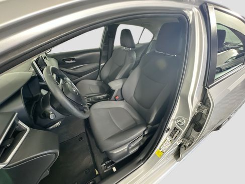Used 2021 Toyota Corolla LE w/ Carpet Mat Package (TMS) FWD image 13