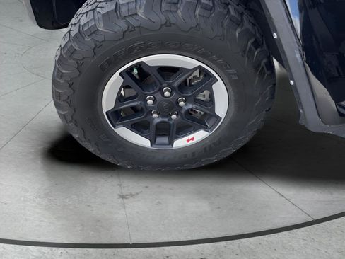 Used 2021 Jeep Wrangler Unlimited Rubicon image 48