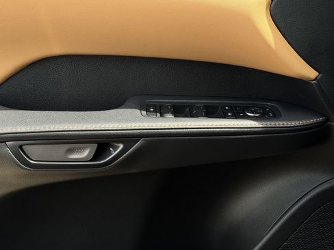 Used 2024 Lexus RX 350 Premium w/ Accessory Package (Z1) FWD image 23