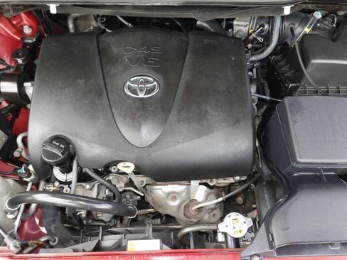 Used 2018 Toyota Sienna LE FWD image 27
