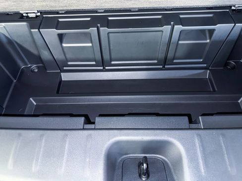 Certified 2024 Nissan Pathfinder SL image 35