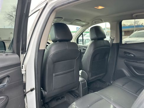 Used 2018 Buick Encore Essence image 15