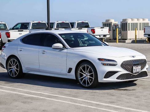 Used 2023 Genesis G70 2.0T AWD/4WD image 3