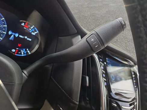 Used 2020 Cadillac Escalade Luxury AWD/4WD image 23
