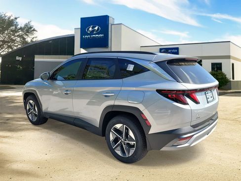 New 2026 Hyundai Tucson SEL FWD image 3
