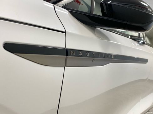 New 2026 Lincoln Nautilus Black Label AWD/4WD image 13