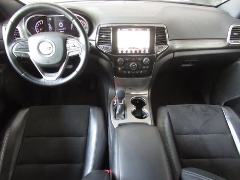 Used 2021 Jeep Grand Cherokee Laredo X AWD/4WD image 27
