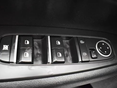 Used 2024 Kia Forte LXS FWD image 20