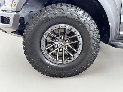 Used 2019 Ford F150 Raptor w/ Equipment Group 802A Luxury AWD/4WD image 23
