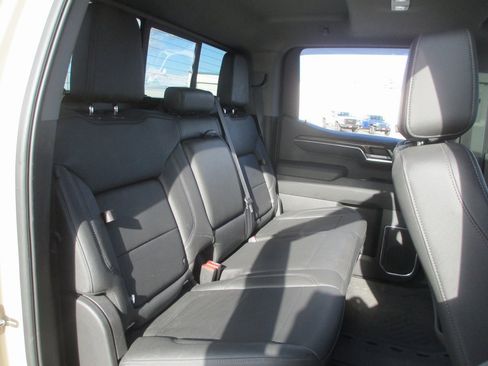 Certified 2022 Chevrolet Silverado 1500 LT Trail Boss w/ Convenience Package II image 20