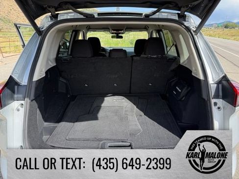 Used 2025 Nissan Rogue SV FWD image 30