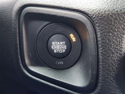 Used 2024 Jeep Wrangler Unlimited image 23