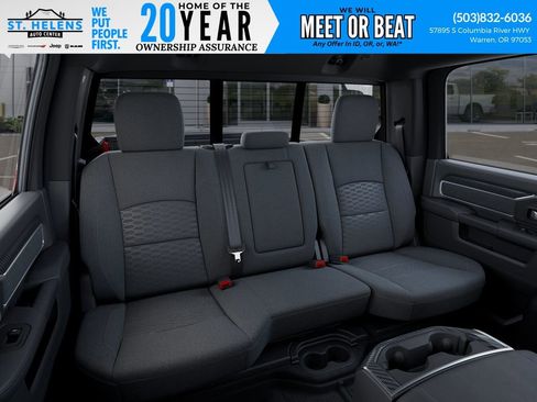 New 2026 RAM 2500 Big Horn AWD/4WD image 18