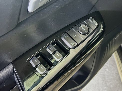 Used 2017 Kia Sportage SX image 20