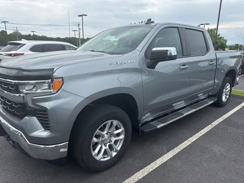 Used 2023 Chevrolet Silverado 1500 LT AWD/4WD image 1