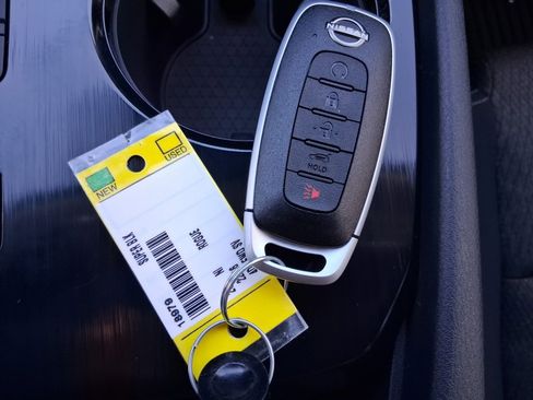 New 2026 Nissan Rogue SV image 31