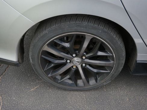 Used 2020 Honda Civic Sport image 3