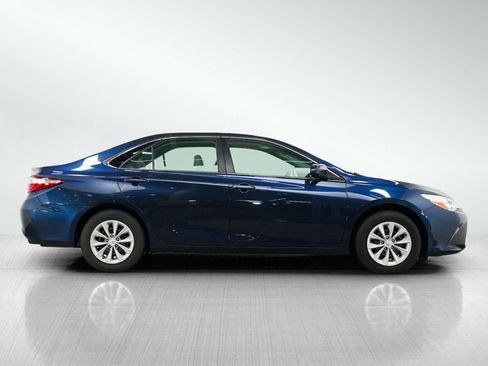 Used 2015 Toyota Camry LE FWD image 6