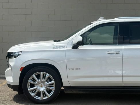 Used 2024 Chevrolet Tahoe High Country w/ Advanced Technology Package AWD/4WD image 4