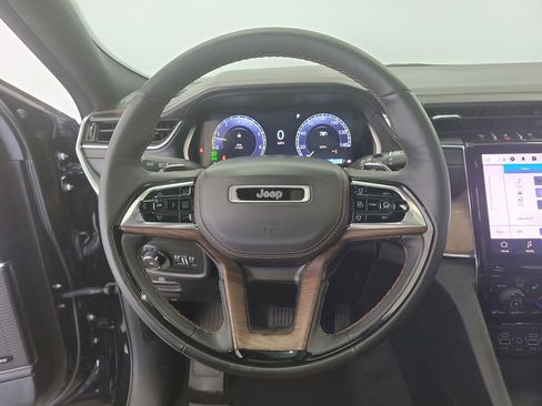 Used 2022 Jeep Grand Cherokee Summit w/ Luxury Tech Group V AWD/4WD image 21