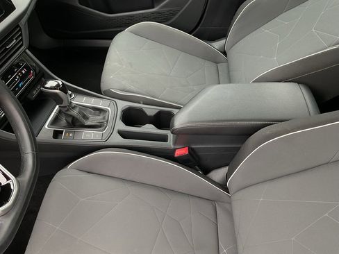 Used 2025 Volkswagen Jetta Sport image 33