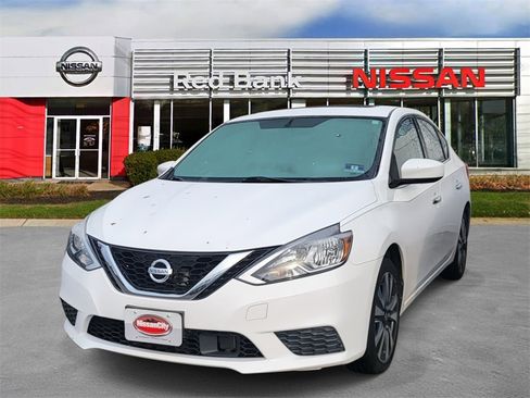 Used 2019 Nissan Sentra SV w/ Special Edition Package image 4