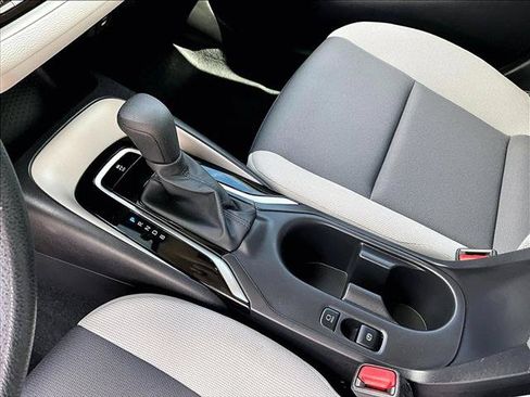 Used 2024 Toyota Corolla LE FWD image 15