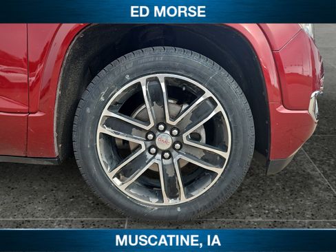 Used 2017 GMC Acadia Denali w/ Technology Package AWD/4WD image 12