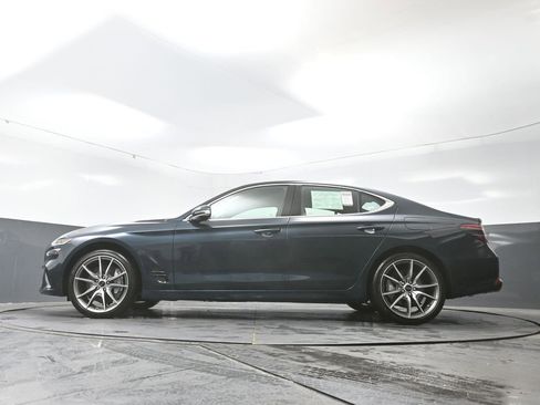 Used 2025 Genesis G70 2.5T image 54