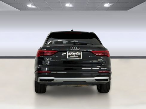 Used 2019 Audi Q3 2.0T Premium AWD/4WD image 10