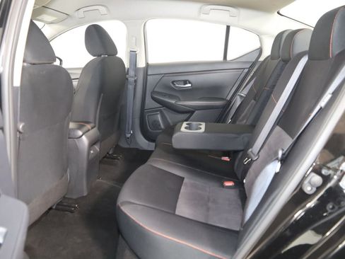 Used 2025 Nissan Sentra SR FWD image 45