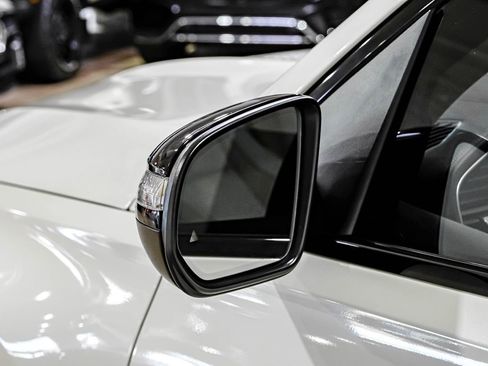 Used 2022 Mercedes-Benz GLS 450 4MATIC w/ AMG Line Exterior image 37