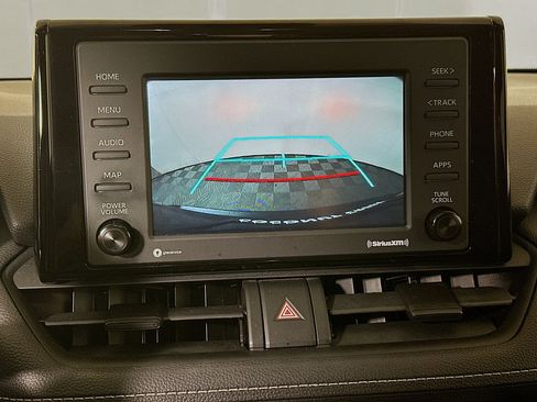 Used 2021 Toyota RAV4 LE FWD image 24