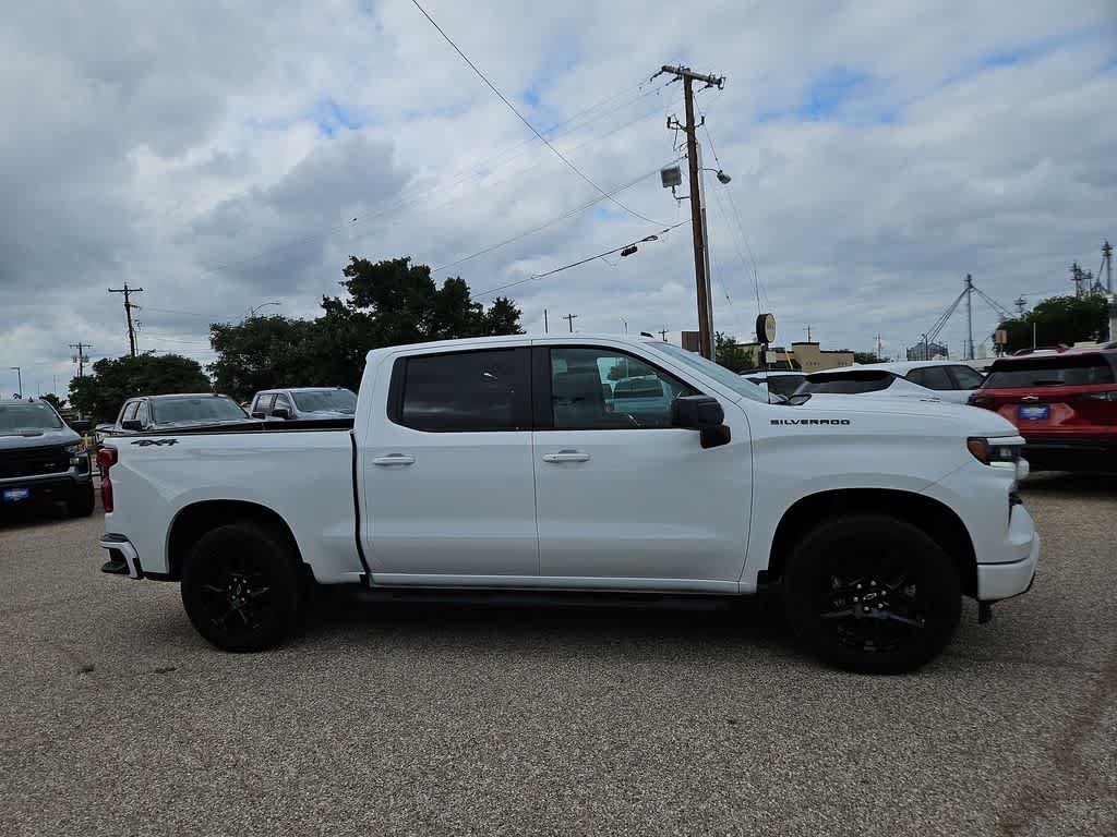 New 2026 Chevrolet Silverado 1500 RST w/ Dark Appearance Package AWD/4WD image 9