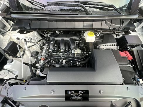 New 2026 Nissan Pathfinder Platinum image 26